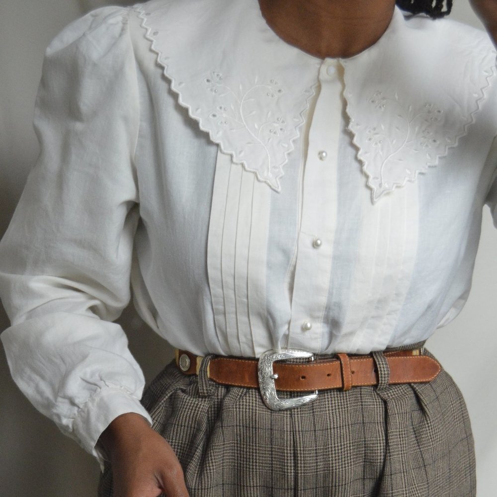 SOLD Accepting  Vintage Puritan Collar Top